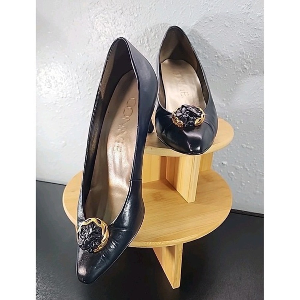 Vtg Connie Shoes Navy Blue , Gold Metal Rosette, Made in Brazil, Size 6.5 B